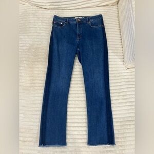 Vineyard Vines High Rise Straight Crop Jeans With Raw Hem Size Women’s 30